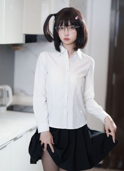 27美女少妇洗澡偷拍_BD韩语电影完整版