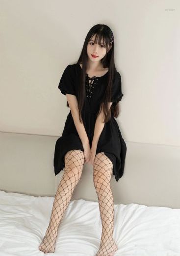 欧美内衣丝袜少妇_完整版BD高清中字